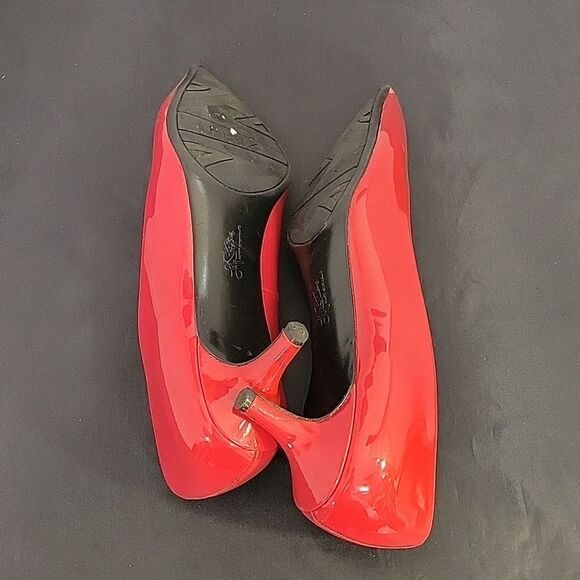 LIFETRIDE SOFT SYSTEM POINTED TOE GLOSSY LOW HEEL SLIP ON PUMP - Picture 10 of 14